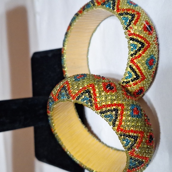 2 India wood beaded bracelets - Picture 3 of 5